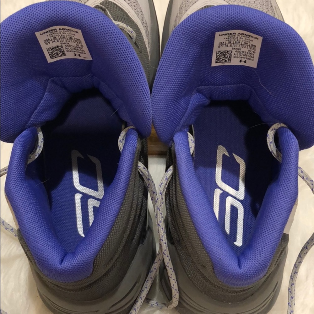 NWOB Underarmour Curry Basketball sneakers - Picture 3 of 6